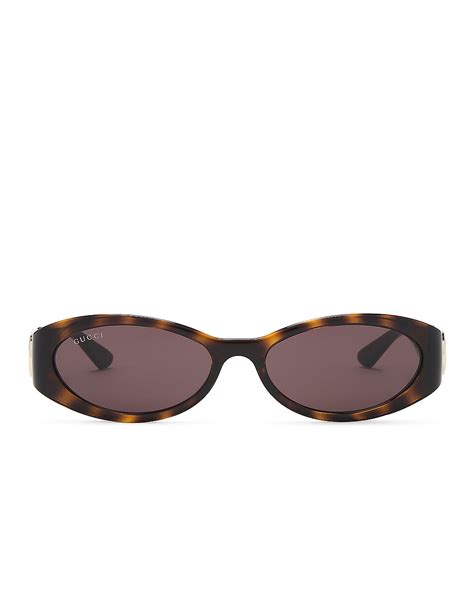 Hailey oval sunglasses in burgundy 